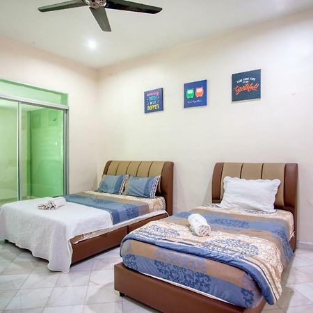 Gunung View Homestay 10 To 12 Pax Near Sunway Tambun Ipoh Exterior foto